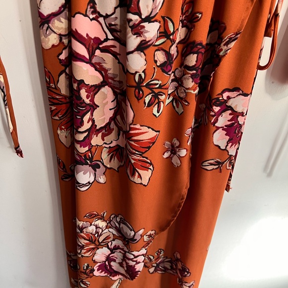 One clothing classy floral dress - Picture 4 of 4